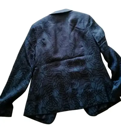 Blazer azul con diseño floral en negro - miniatura 2