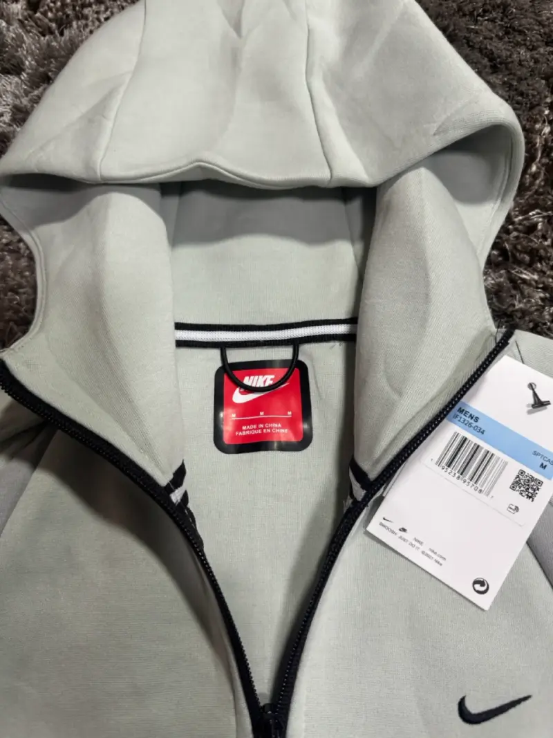 Conjunto Nike Tech SS26 - 4