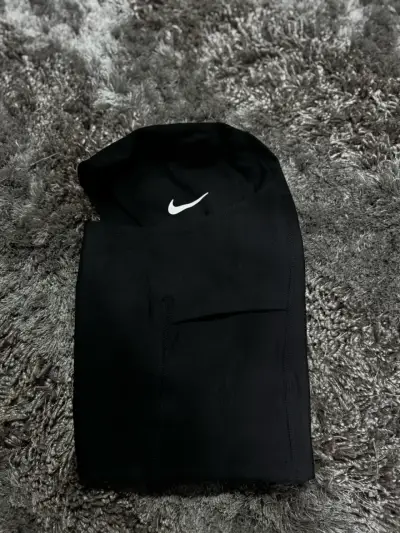 Pasamontañas Nike Pro Therma-FIT Negro - miniatura 3