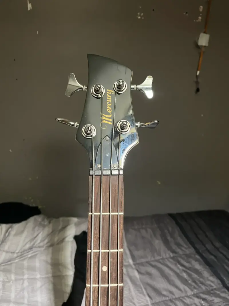 Bajo eléctrico Mercury con amplificador - 3