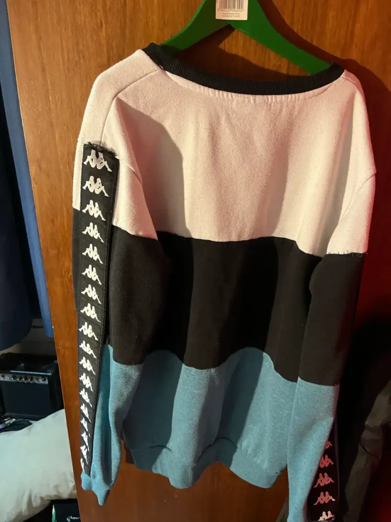 Polerón Kappa tricolor con logo en mangas - 4