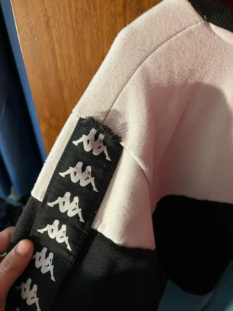 Polerón Kappa tricolor con logo en mangas - 5