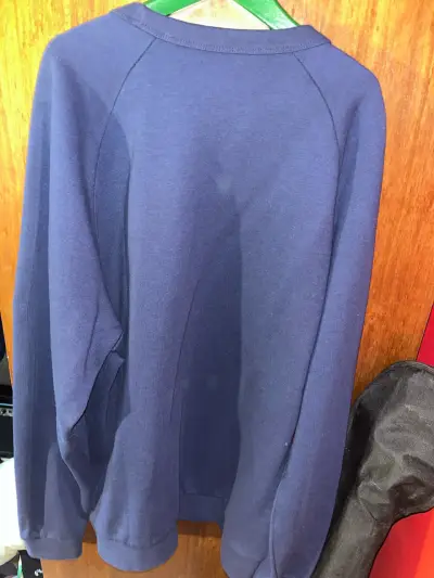 Polerón azul Levi's estándar para hombre - miniatura 3