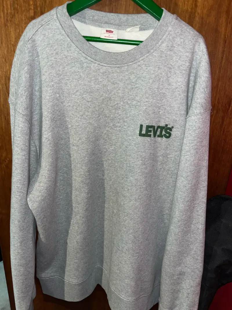 Polerón gris Levi's para hombre - 2