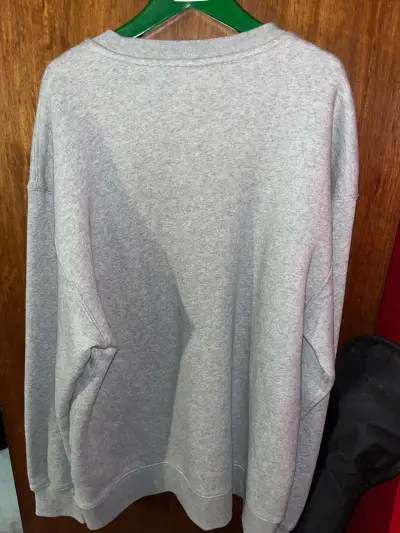 Polerón gris Levi's para hombre - miniatura 4
