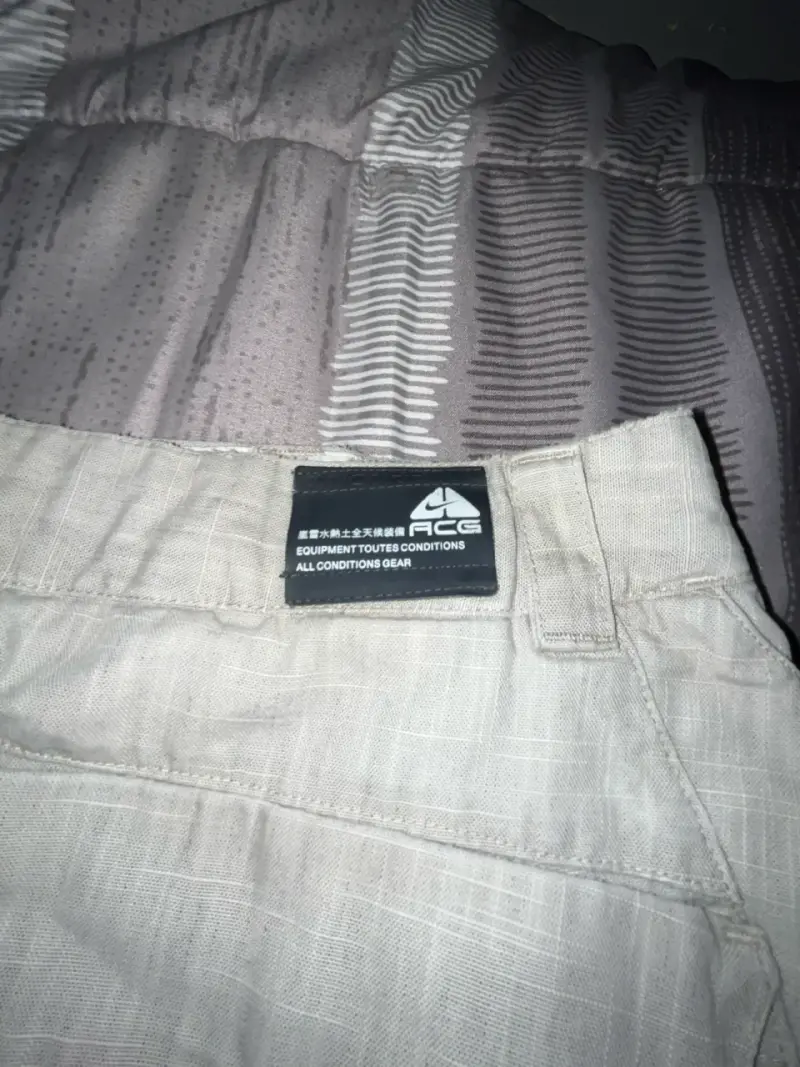 Pantalones cargo beige Nike ACG talla 34 - 6