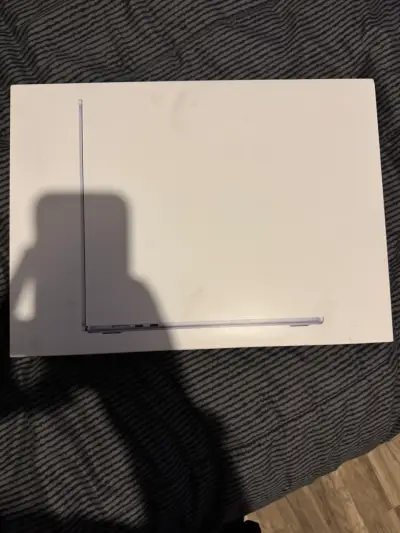 Macbook air chip M5 1TB Sellada - miniatura 2
