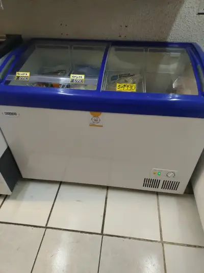 Congelador horizontal con tapa de vidrio Bozzo 250 - miniatura 1