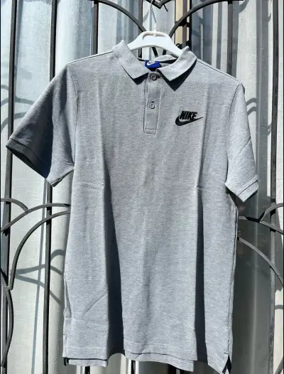 Polera Gris Nike para Hombre - miniatura 2
