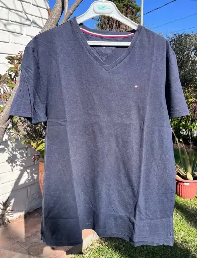 Polera azul marino Tommy Hilfiger para hombre - miniatura 1