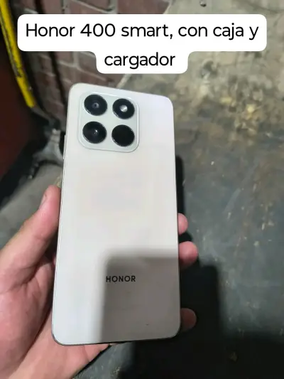 Smartphone Honor con triple cámara trasera - miniatura 2