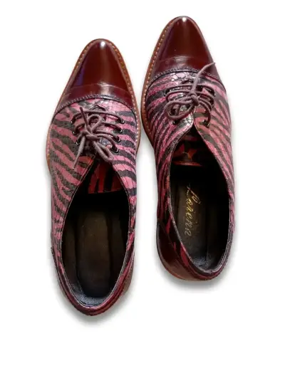 Zapatos de cuero animal print burdeo para mujer - miniatura 5