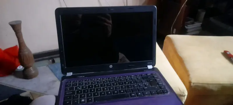 Laptop HP Pavilion g series en buen estado - 2