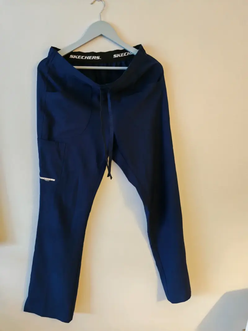 Pantalón clínico Skechers