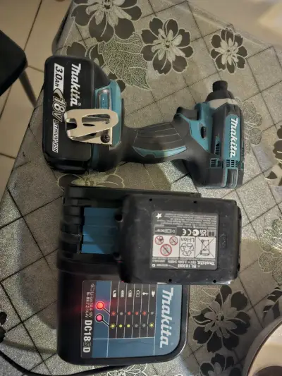 Taladro Atornillador Inalámbrico Makita 18V  Car - miniatura 1