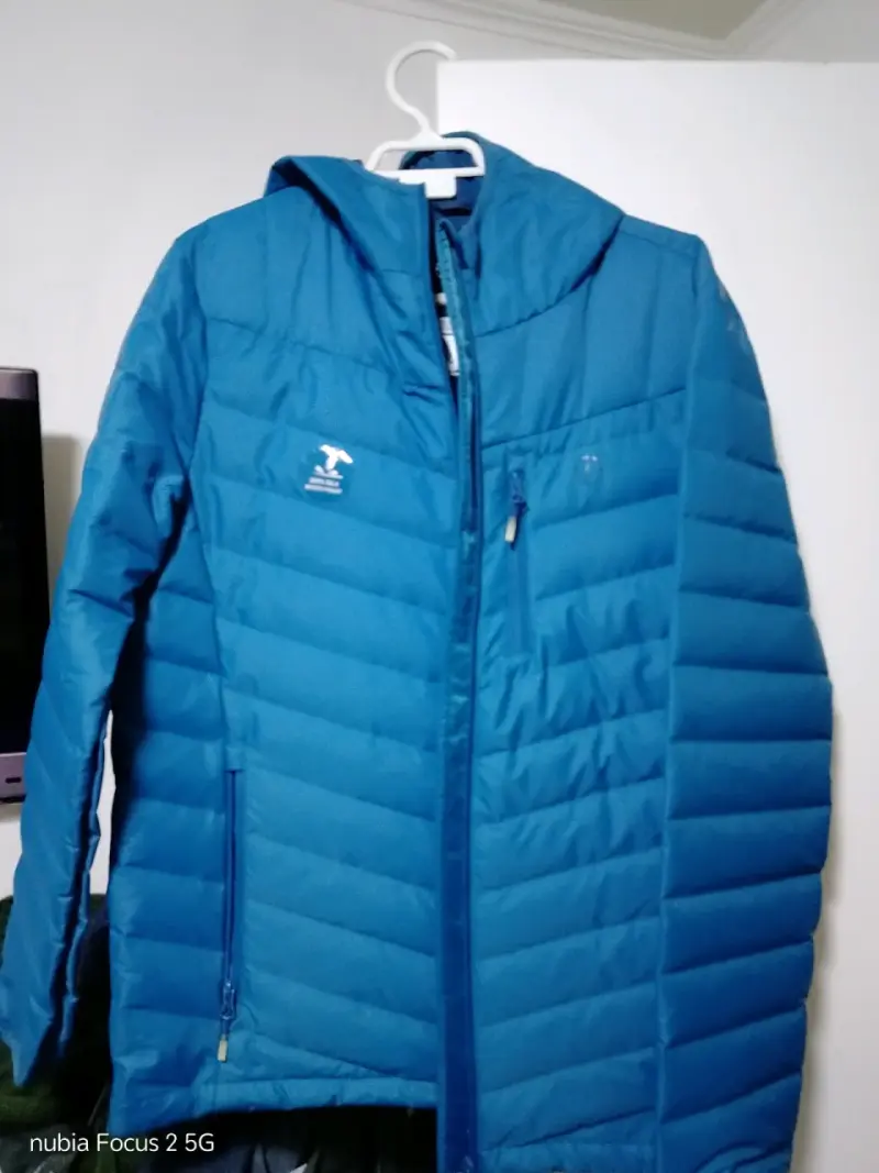 Chaqueta de invierno azul con capucha - 1