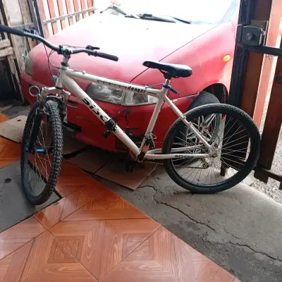 Bicicleta MTB BPC Dagger en buen estado - miniatura 2