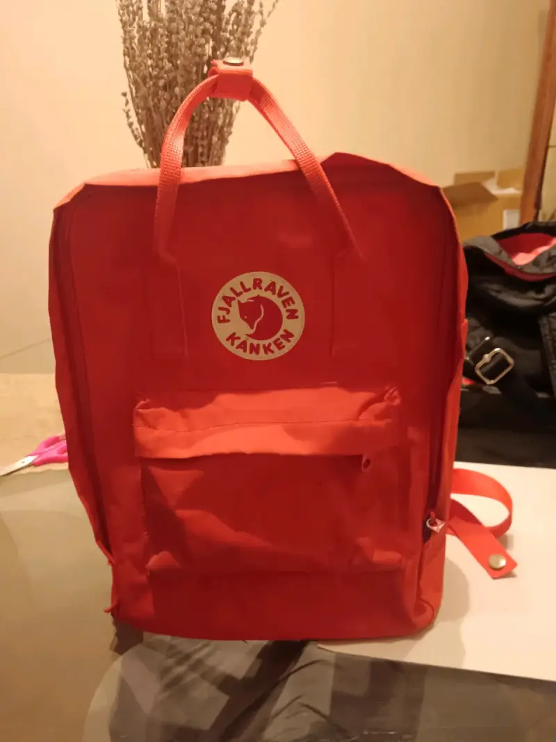 Mochila Fjällräven Kånken roja clásica