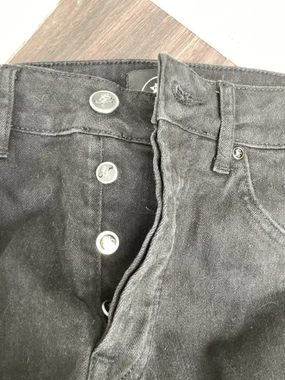 Jeans Gym King Skinny Fit Negro Tiro Medio Botones - miniatura 4