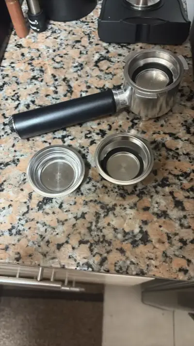 Portafiltro de café espresso con doble filtro - miniatura 1