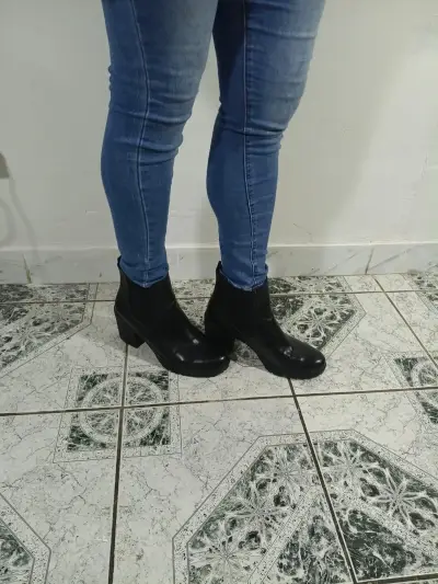 Botines de cuero negro para mujer - miniatura 1