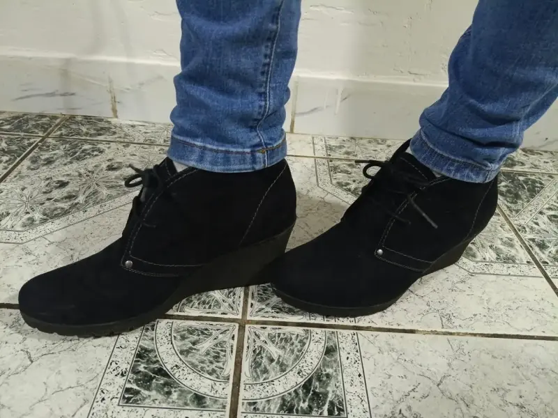 Botines de gamuza negros para mujer - 1