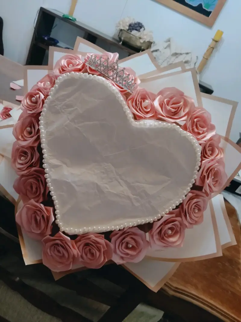 Ramo de rosas eternas 100% personalizados - 1