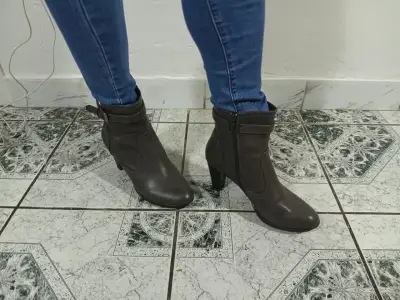 Botines de cuero marrón con tacón para mujer - miniatura 2