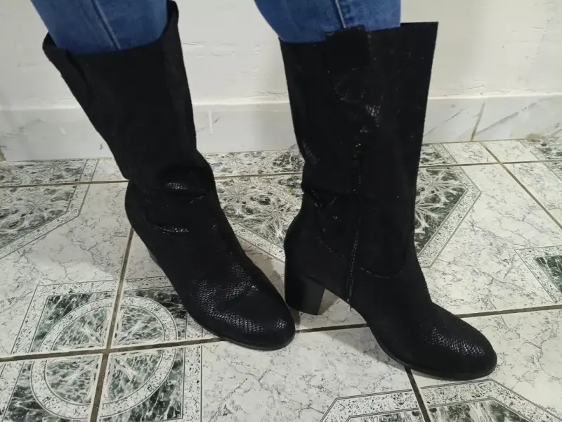 Botas negras de cuero para mujer - 2