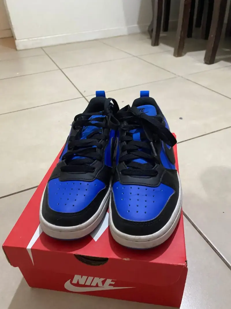 Zapatillas Nike azules y negras para niñ@s unisex - 3