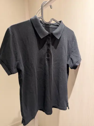 Poleras tipo polo para niños en rojo y negro - miniatura 3