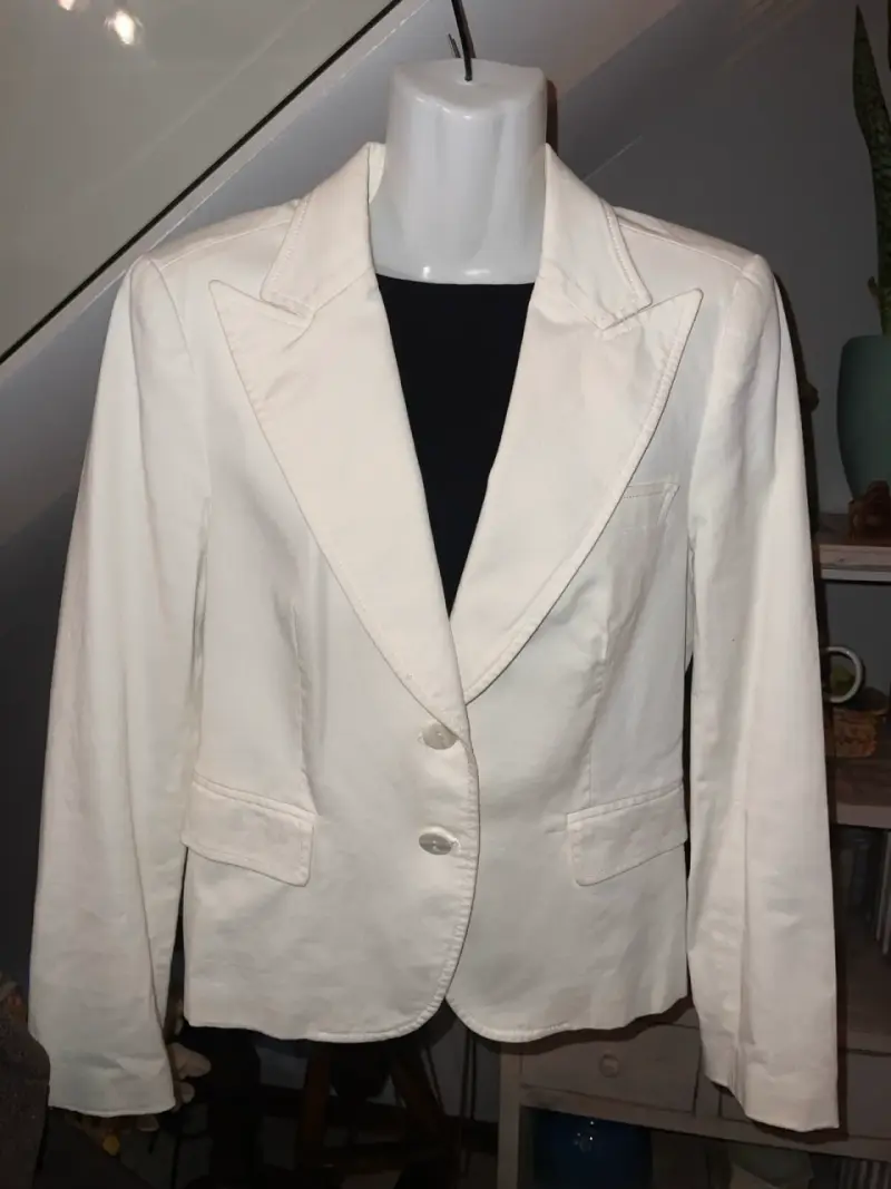Blazer blanco elegante para mujer - 1