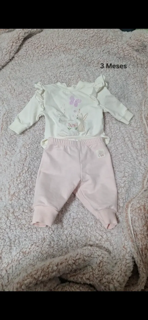 Conjunto de bebé 3 meses con diseño de conejo