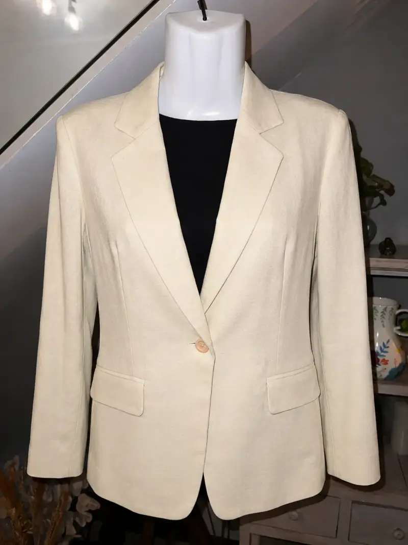 Blazer beige de lino para mujer - 3