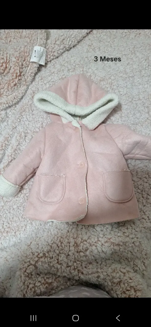 Abrigo de bebé rosado con capucha para 3 meses