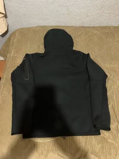 Polerón negro Nike Tech SS22 talla XS - miniatura 2