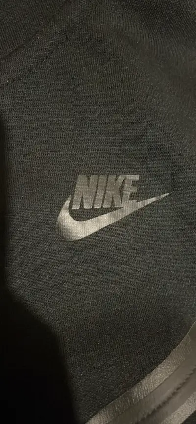Polerón negro Nike Tech SS22 talla XS - miniatura 4