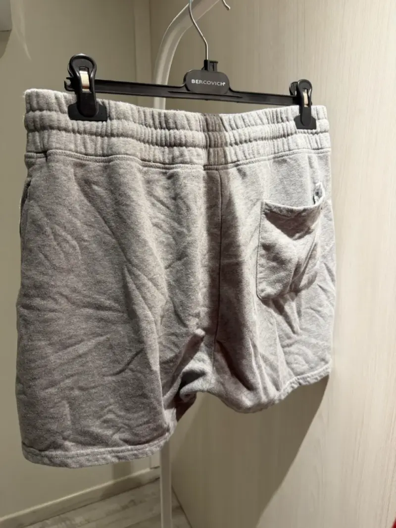 Shorts deportivos grises Converse para hombre - 2