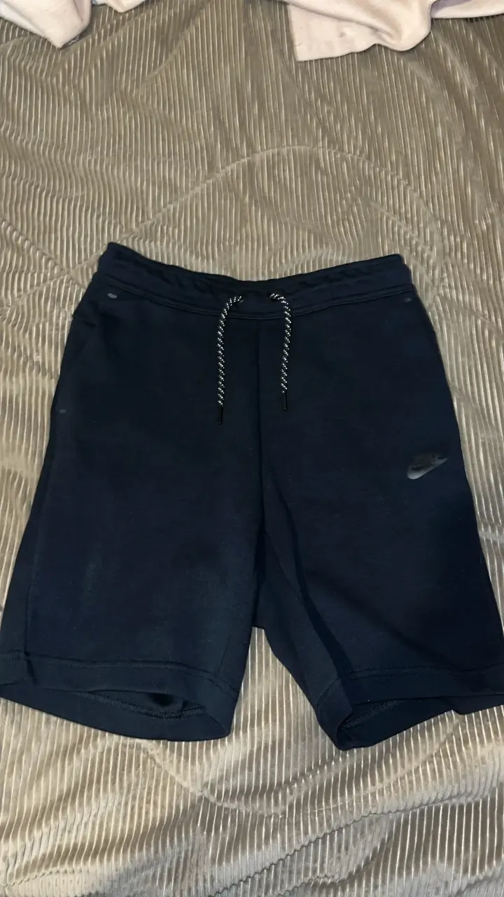 Short Deportivo Nike Tech Talla XS (NINGUN USO) - 1