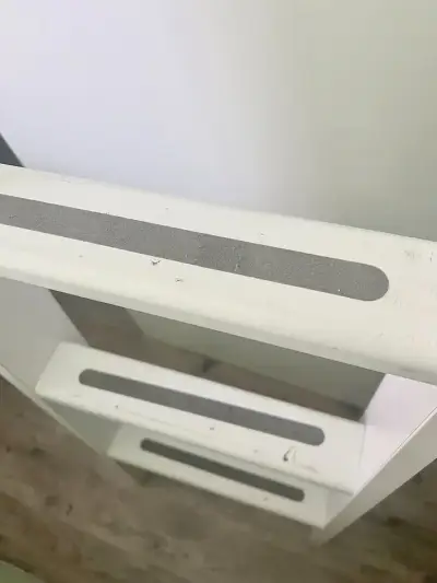 Cama alta con escritorio y closet SMASTAD Ikea - miniatura 4