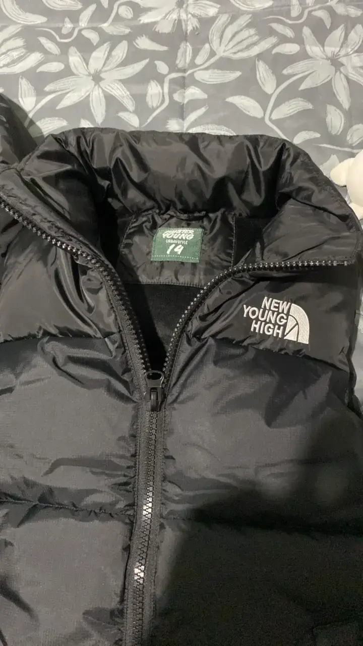 Chaleco acolchado negro New Young High - 2
