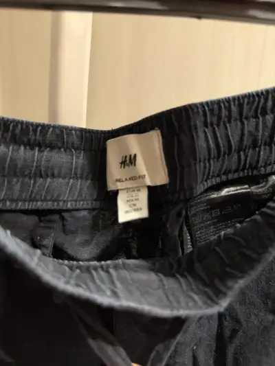 Shorts de hombre H&M azul oscuro - miniatura 3