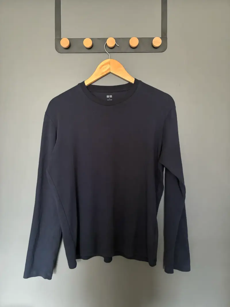 Camiseta Uniqlo azul marino 100% algodón - 2