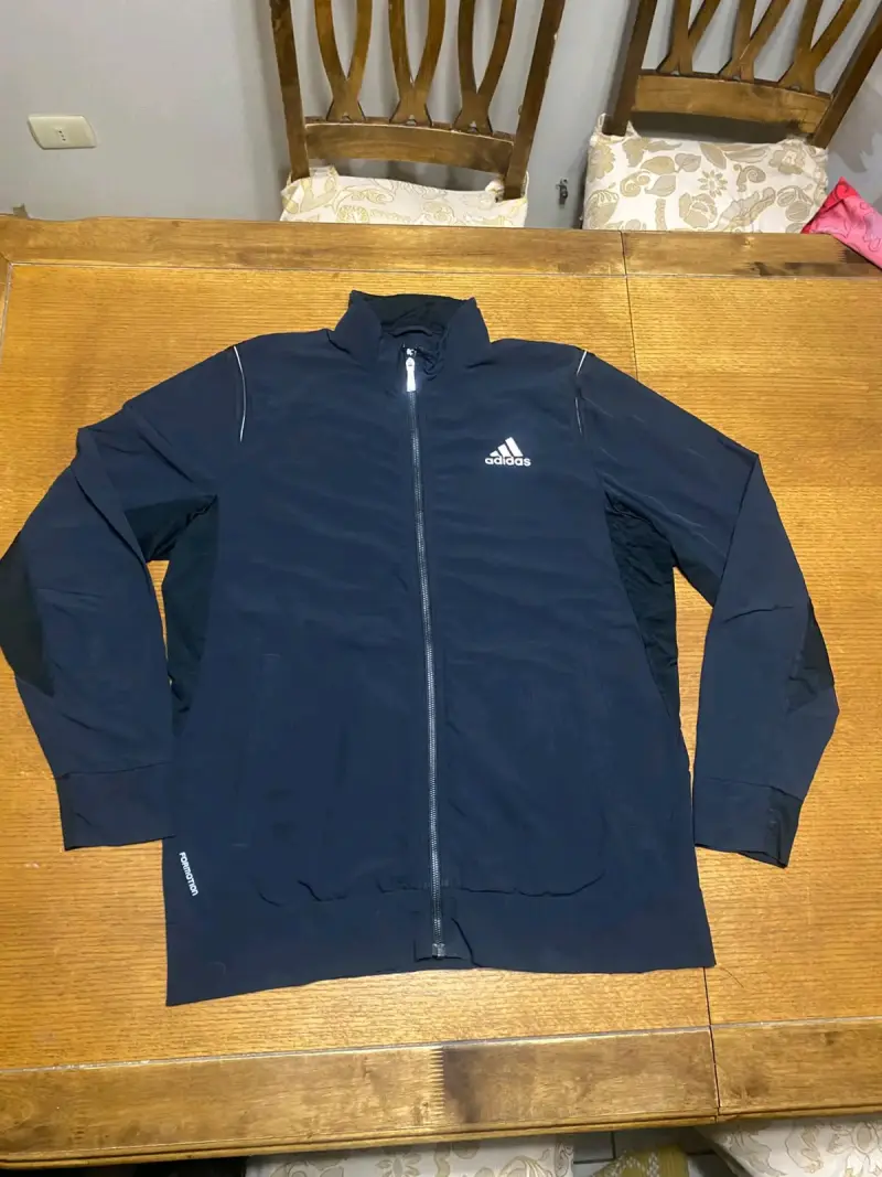 Chaqueta deportiva adidas talla M - 1