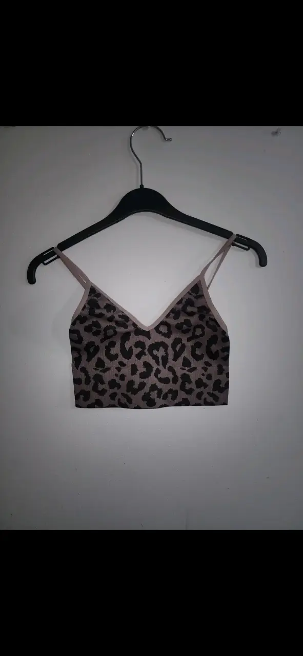 Top de tirantes con estampado animal print