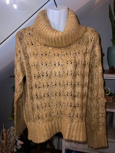 Sweater de punto grueso color mostaza - miniatura 1