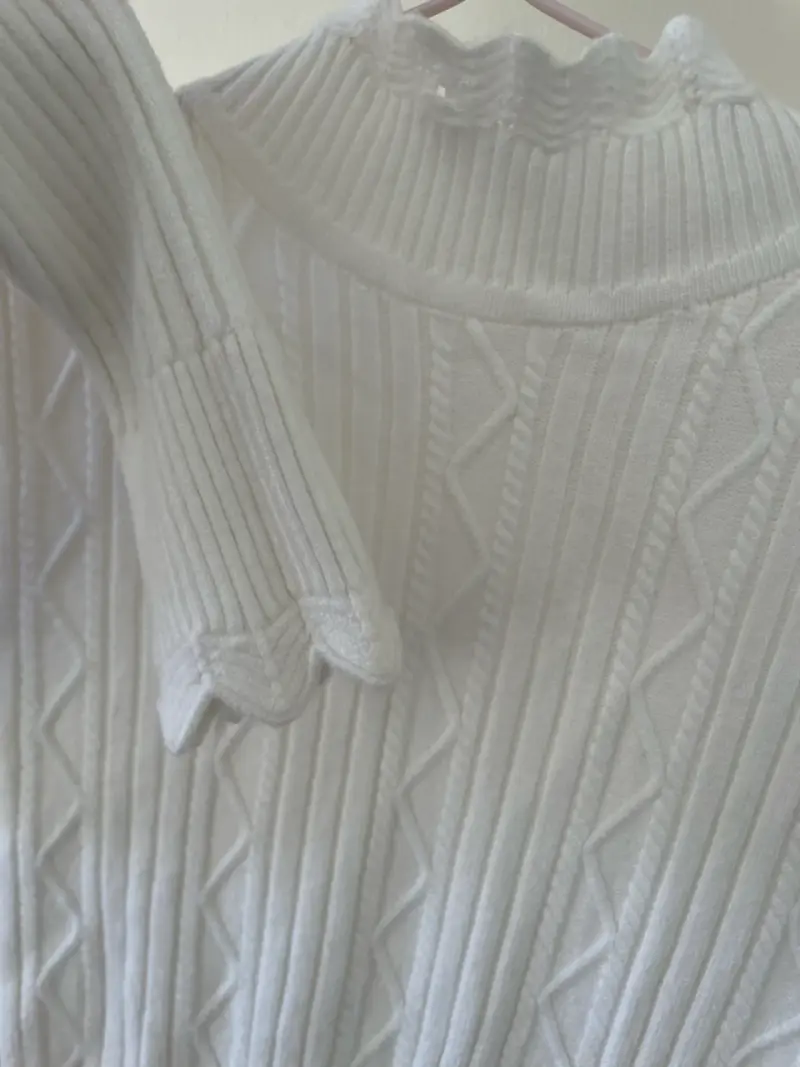 Suéter blanco para mujer - 2