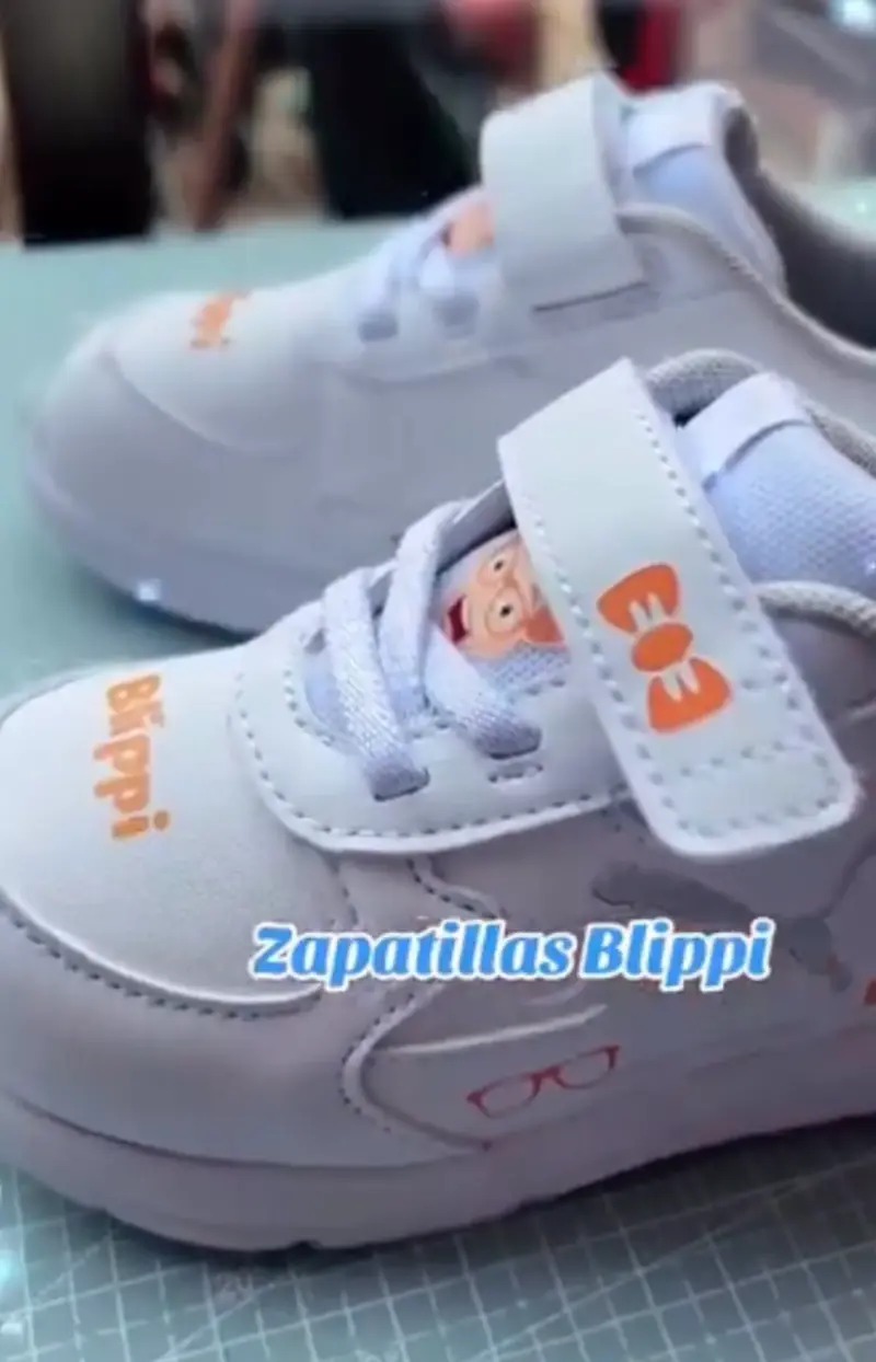 Zapatillas infantiles Puma diseño Blippi - 2