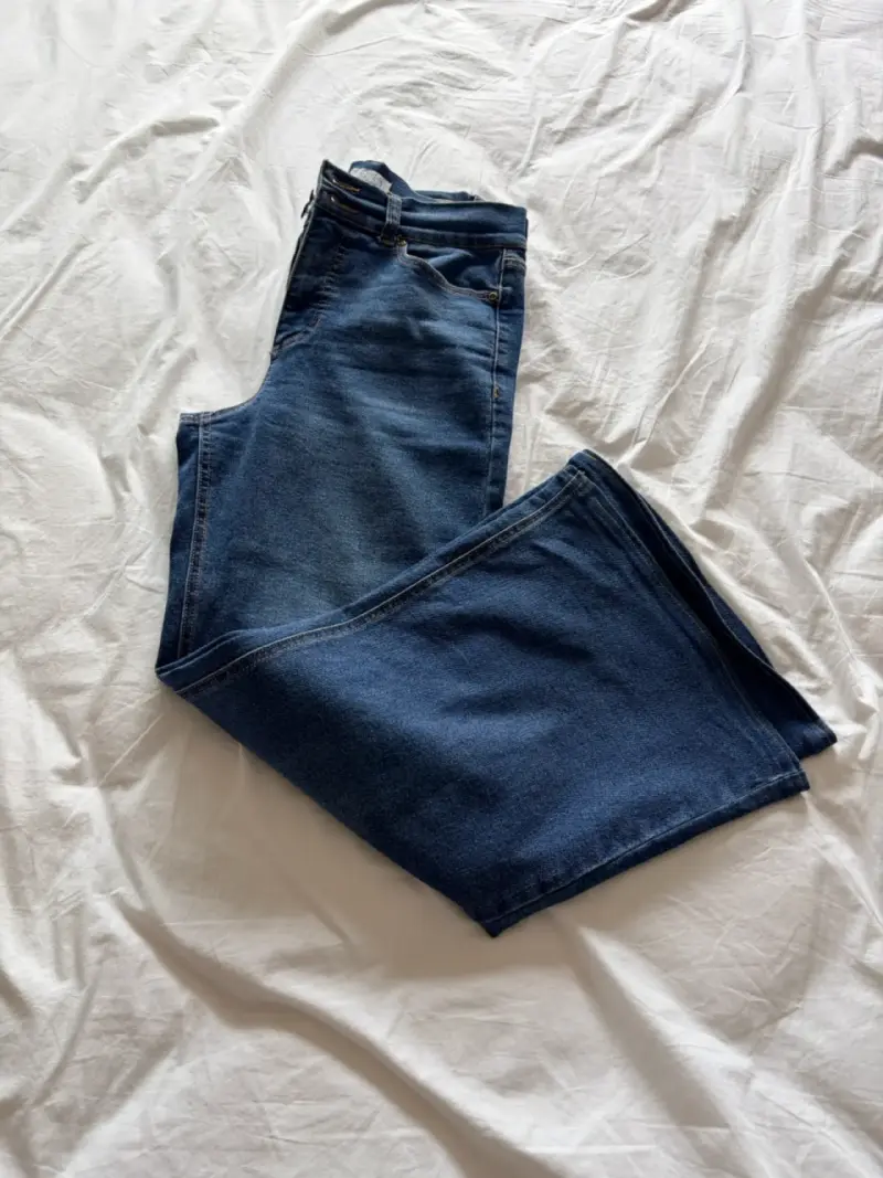 Jeans acampanados Sofía Vergara talla 38 - 3