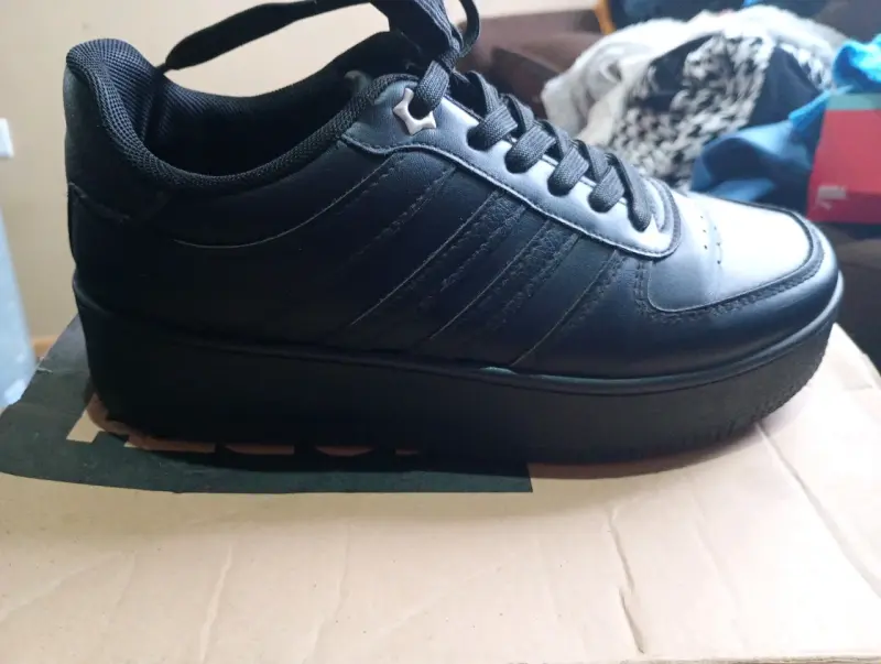 Zapatillas negras de plataforma para mujer - 2